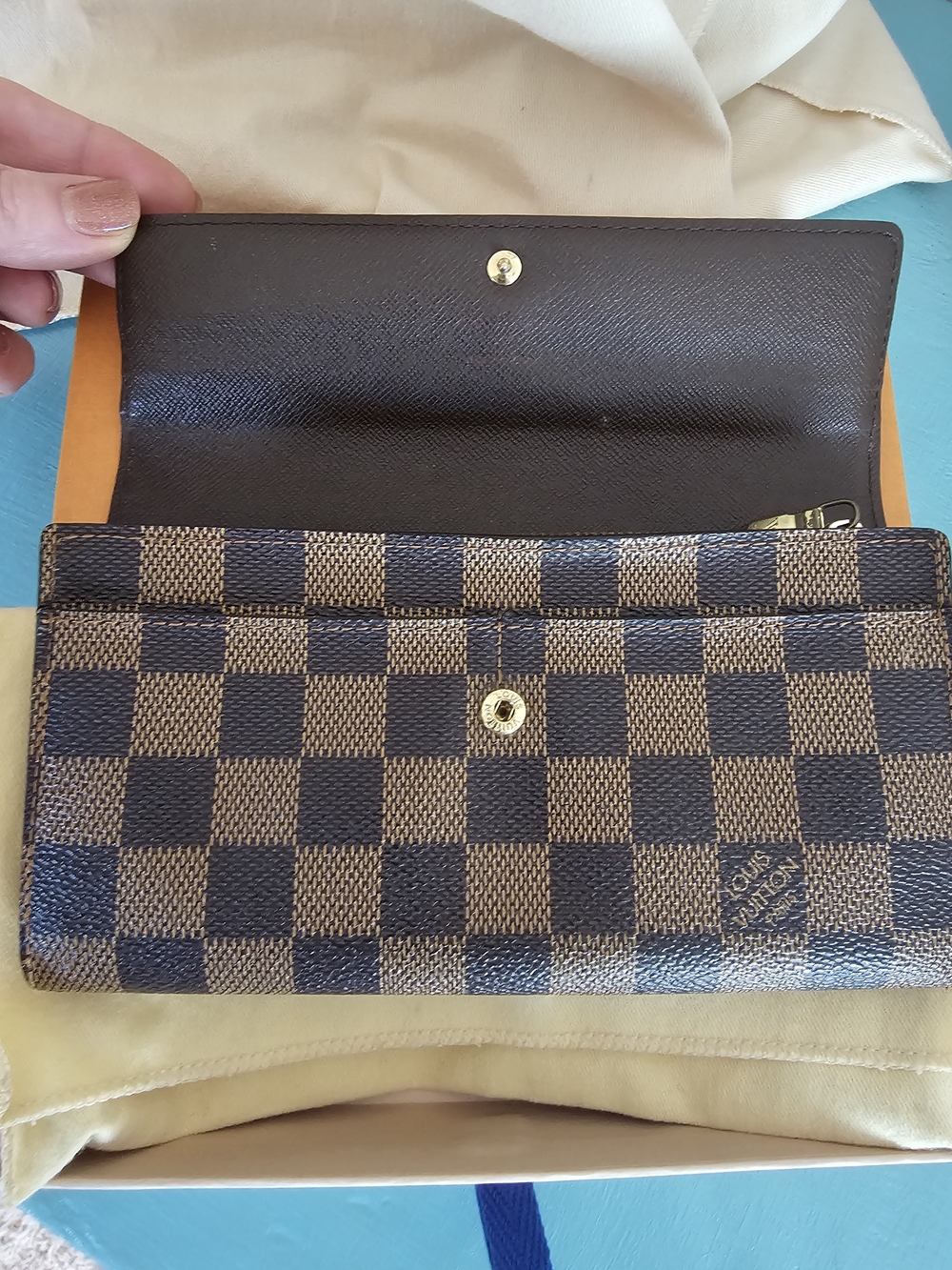 Louis Vuitton Sarah Damier Check Wallet - Picture 3 of 9
